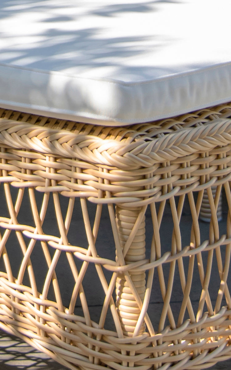 Dette er et nærbillede af Daisy Solseng i natural ArtFibre Aluminium.