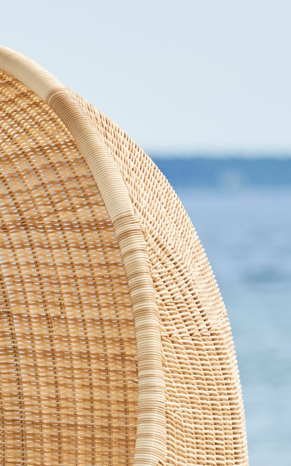 Dette er et nærbillede af Hanging Udendørs hængeæg-stol i natural core weave ArtFibre Aluminium.