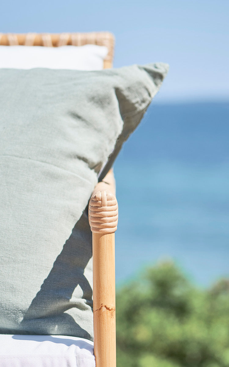 Dette er et nærbillede af Caroline Udendørs sofa i natural Aluminium ArtFibre.