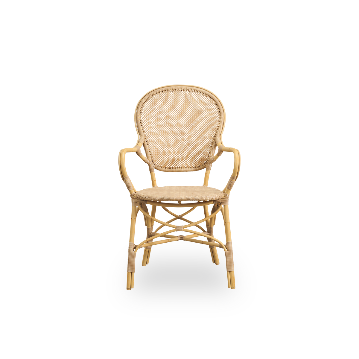 Ren front vinkel af Rossini udendørs spisebordsstol med armlæn i naturfarve.
Elegant stol med rundt ryglæn og armlæn i et enkelt design. Aluminiumsstel i rattan-look med flettet ArtFibre-sæde og ryglæn.