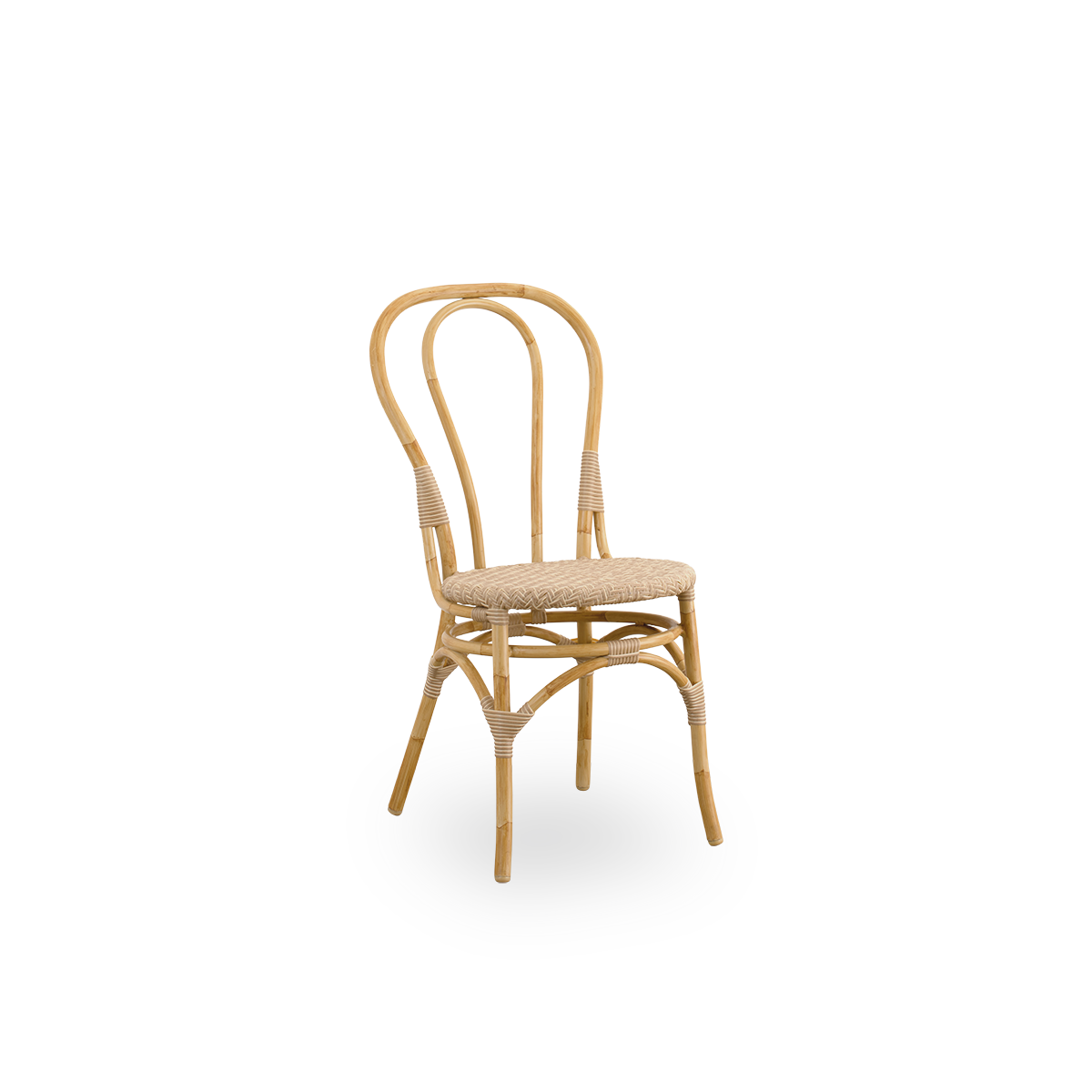 Side view af Lulu udendørs spisestol, en let bistrostol til udendørs brug med rund, enkel ryg, med aluminiumsramme i håndmalet rattan-look og ArtFibre-omviklinger.