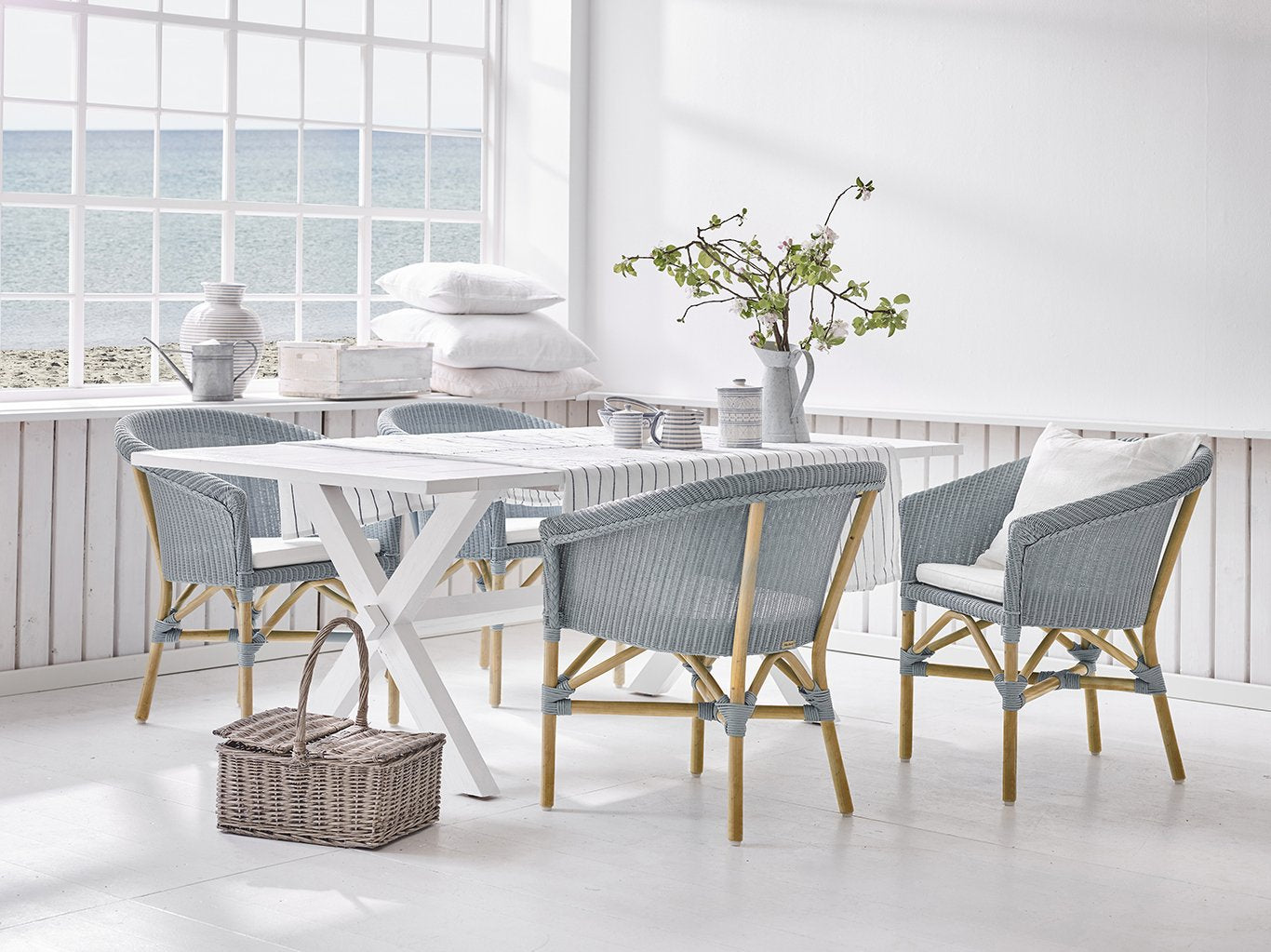 Sika Design relaunches the classic Lloyd Loom paper weave