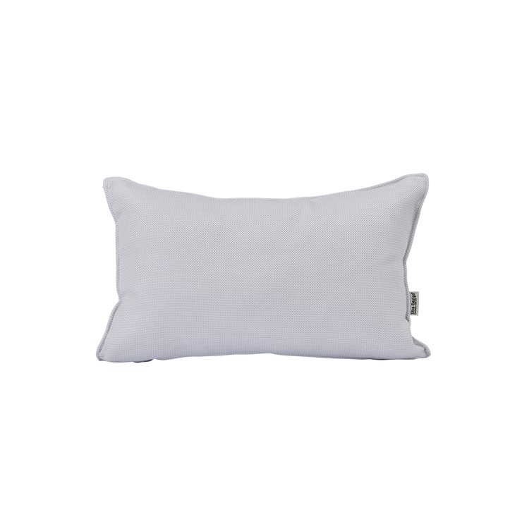 55x35EY_A670_pillow_outdoor