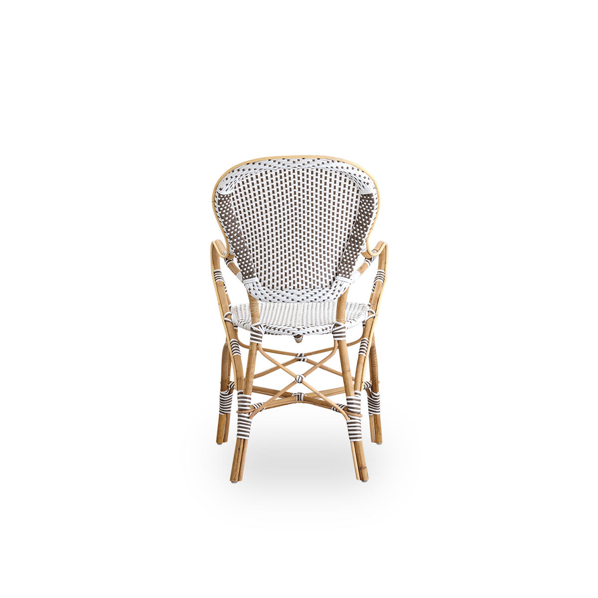 Bagfra vinkel af Isabell spisestol med armlæn. Rattanramme med sæde og ryglæn i hvid ArtFibre med brune prikker. Inspireret af bistrodesign fra 1950’erne.