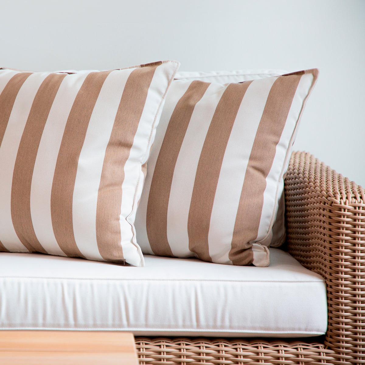 50X50 Udendørs pude | A680 Beige &amp; White