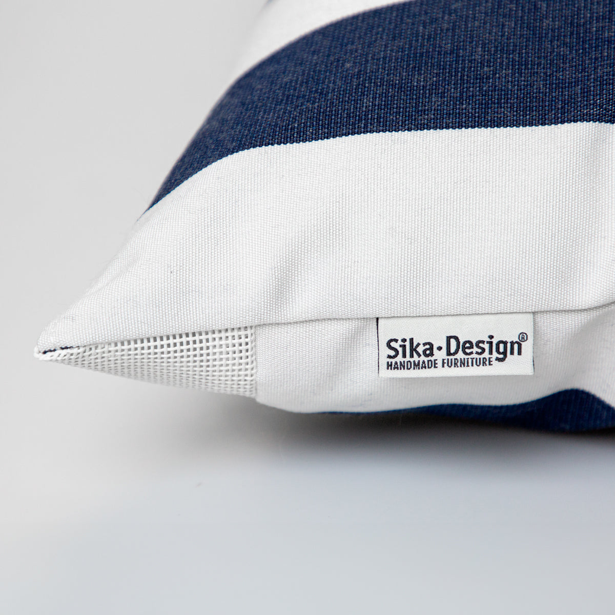 55X35 Udendørs pude | A681 Navy &amp; White