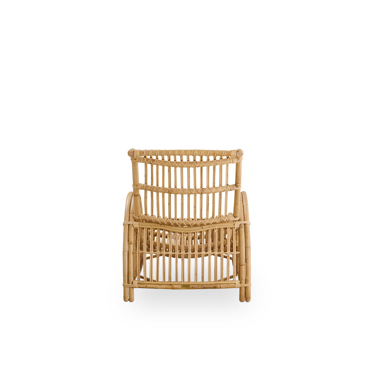 Bagfra vinkel af Paris loungestol, ikonisk design af Arne Jacobsen. Håndlavet af rattan af høj kvalitet.