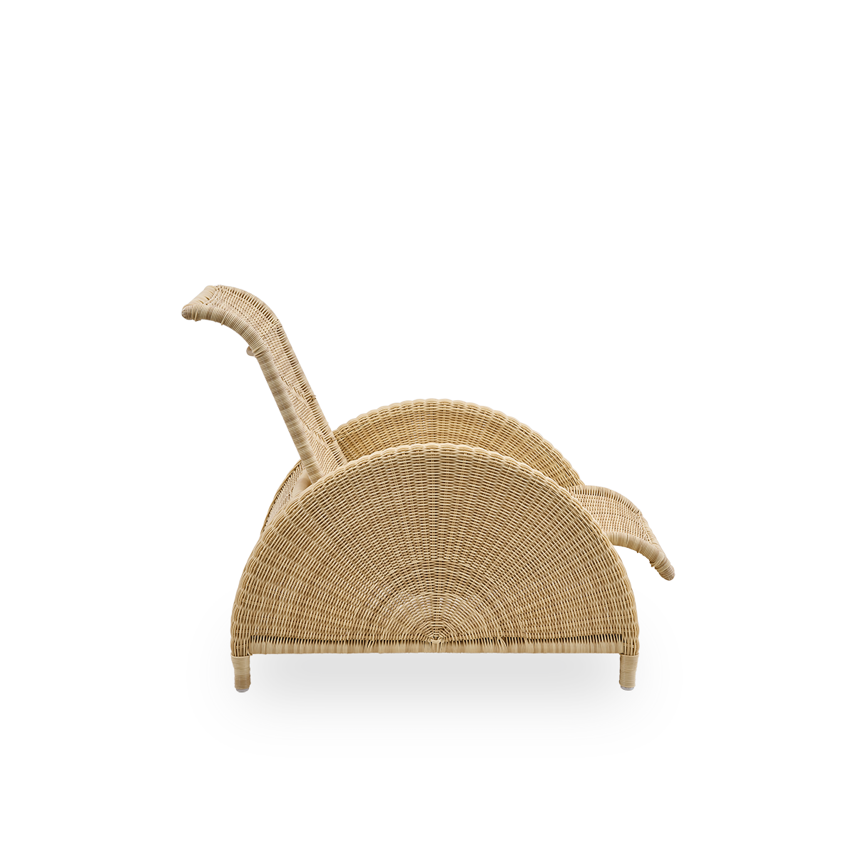 Ren sidevisning af Paris udendørs lounge chair, ikonisk design af Arne Jacobsen. Aluminiumsramme fuldt flettet med ArtFibre.