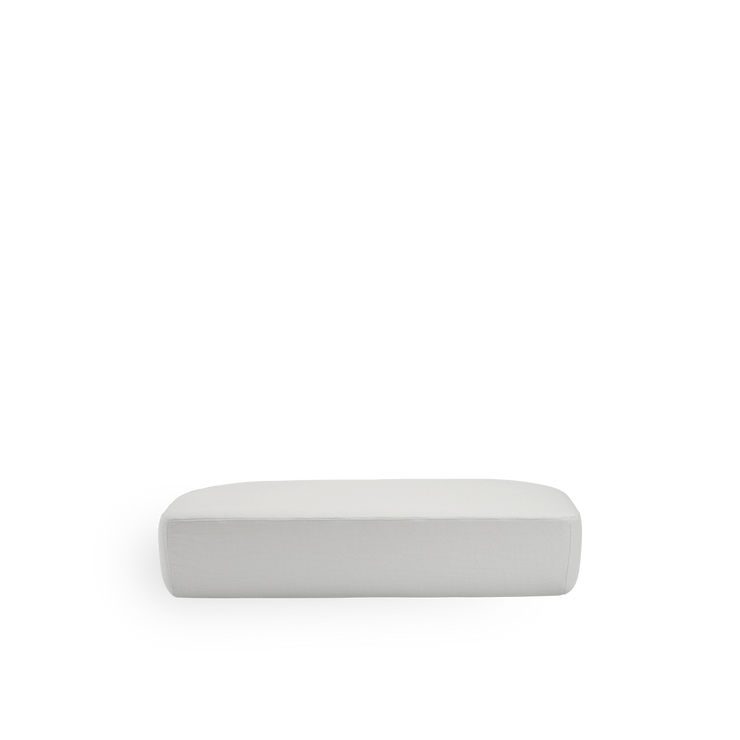 Billede af Seat cushion | Charlottenborg Exterior 2-Seater Sofa vist med hvidt stof