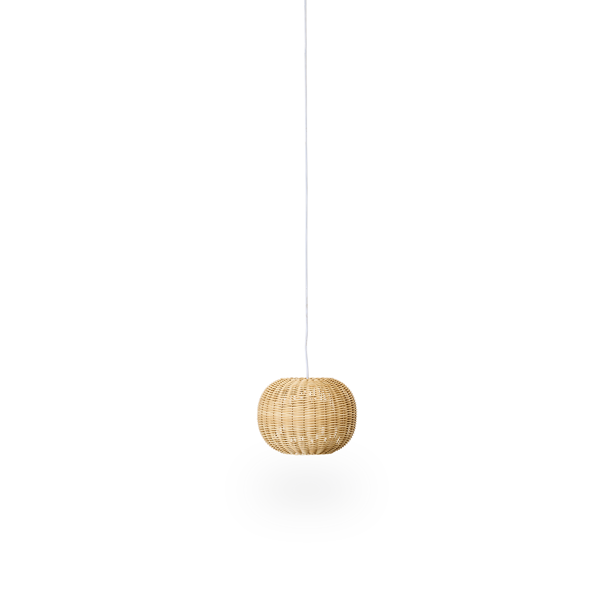 Tangelo udendørs lampeskærm designet af Darcy Clarke, størrelse Ekstra Small, Ø24 cm. Håndlavet i vejrbestandig ArtFibre med indre stålramme, som giver god vægt og stabilitet.