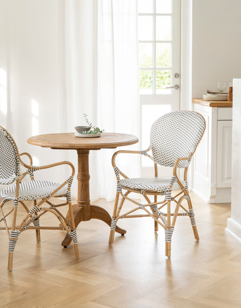 Sika-Designs Affäire Kollektion — en indendørs rattankollektion med karakteristiske vævede mønstre
