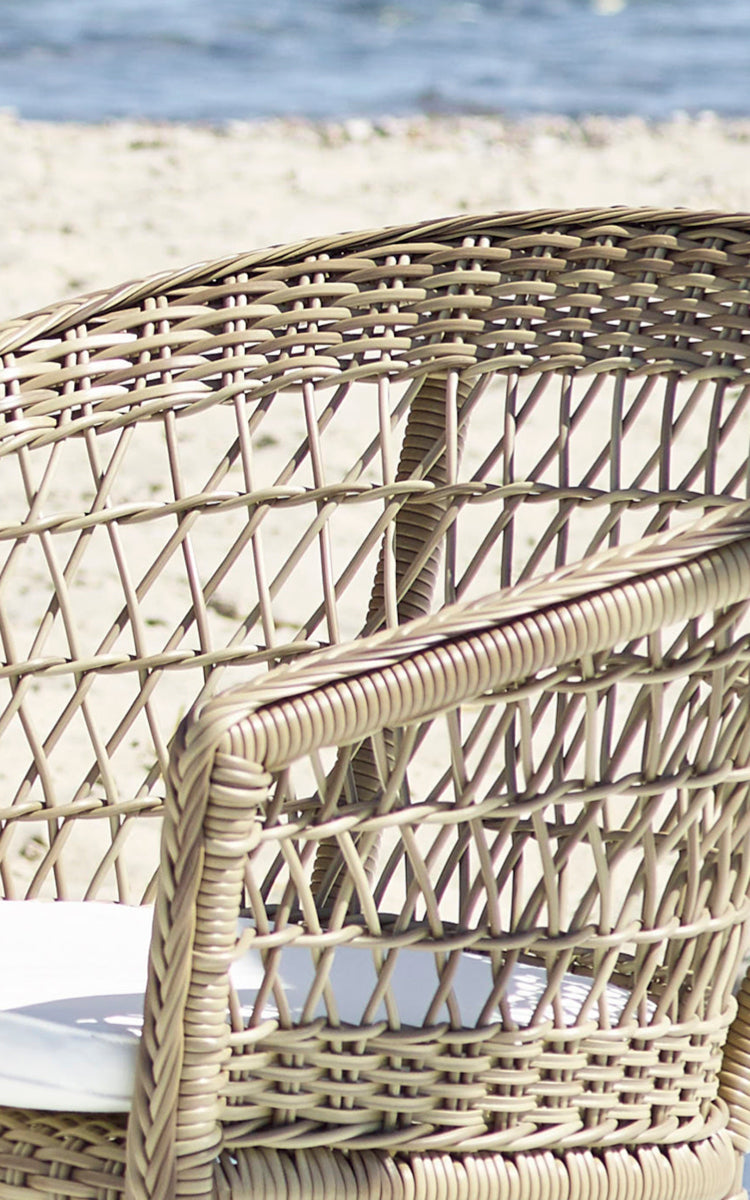 Dette er et nærbillede af Exterior Spisebordsstol i antique Grey ArtFibre Aluminium.