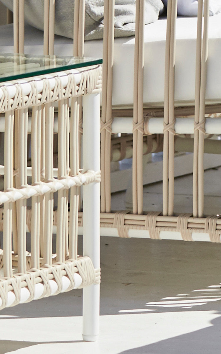 Caroline Exterior Sidebord