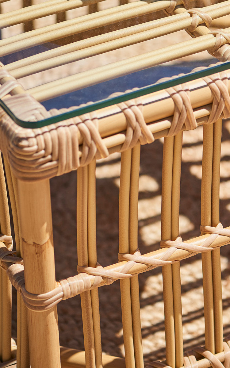 Caroline Exterior Sidebord