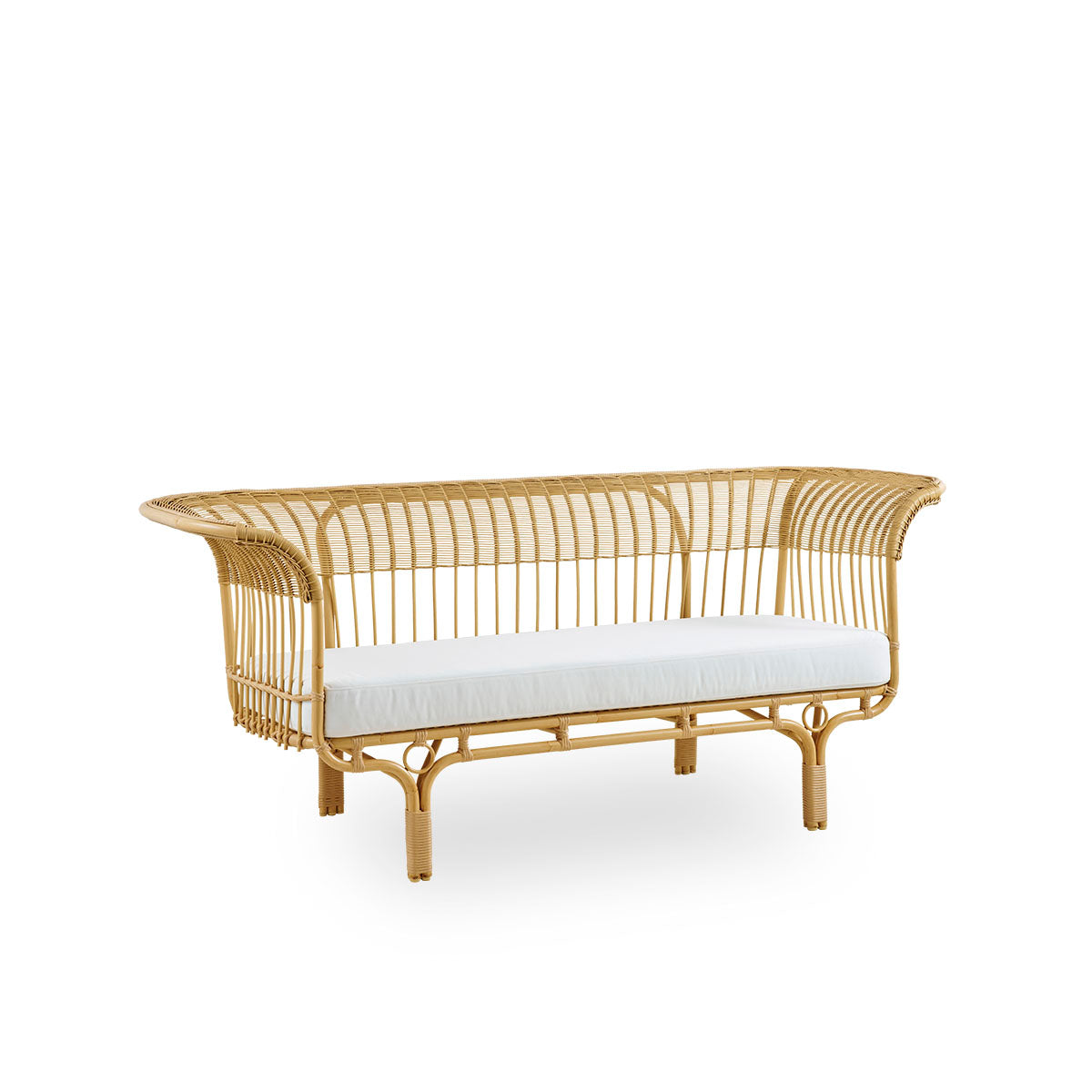Side view af Belladonna udendørssofa i rattan-look, designet af Franco Albini og Franca Helg. Sofaen har et elegant udtryk med slanke ben og et majestætisk sæde med mange detaljerede ArtFibre-viklinger på en aluminiumsramme.