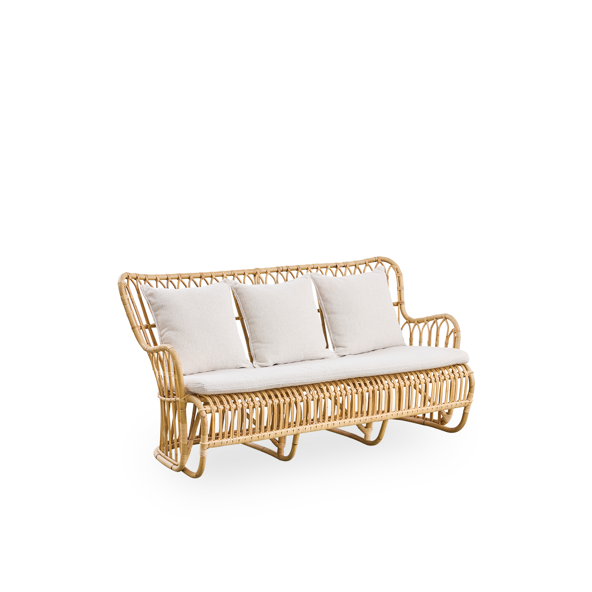 Side view af Tulip kurvestol-sofa designet af Tove Kindt-Larsen med bløde, organiske linjer. Håndlavet i høj kvalitet Indonesisk rattan.