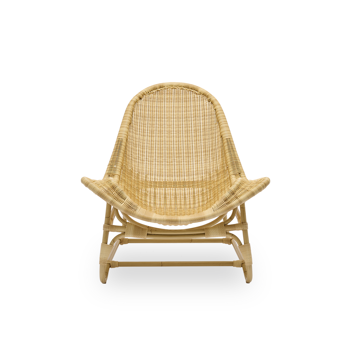 Ren front vinkel af Pacifique Exterior loungestol designet af Michel Buffet.
Aluminiumsramme i rattan-look med fuldt flettet sæde håndlavet i ArtFibre.