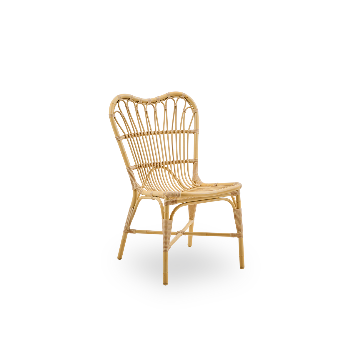 Side view af Margret udendørs spisestol med høj, bred ryg. Aluminiumsramme med ArtFibre-omviklinger i naturligt rattan look.