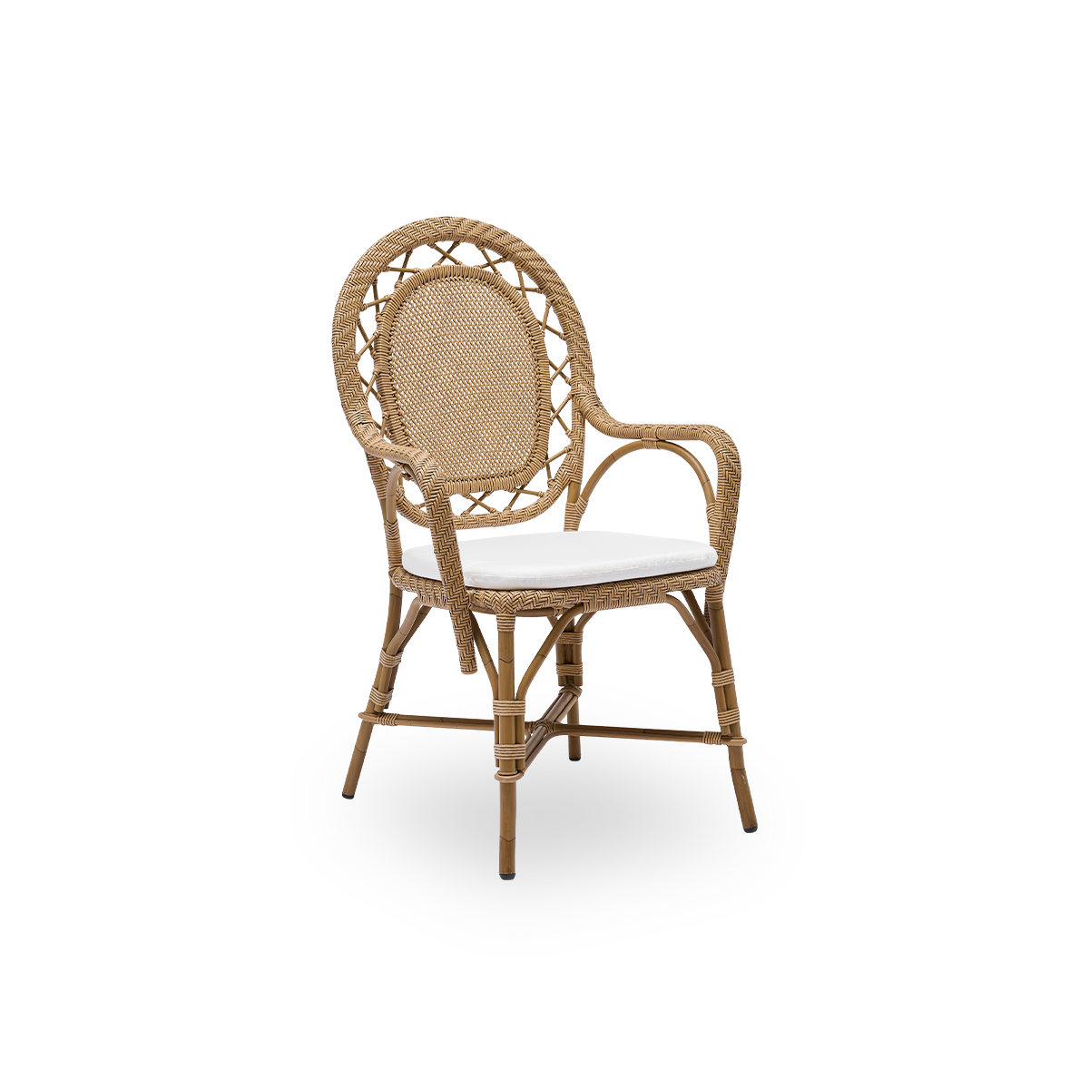 Side view af Romantica udendørs spisestol i Antique brown farve. Elegant, romantisk spisestol med rund ryg og fuldt flettet sæde i charmerende dansk design. Aluminiumsramme i rattan-look med ArtFibre-omviklinger.