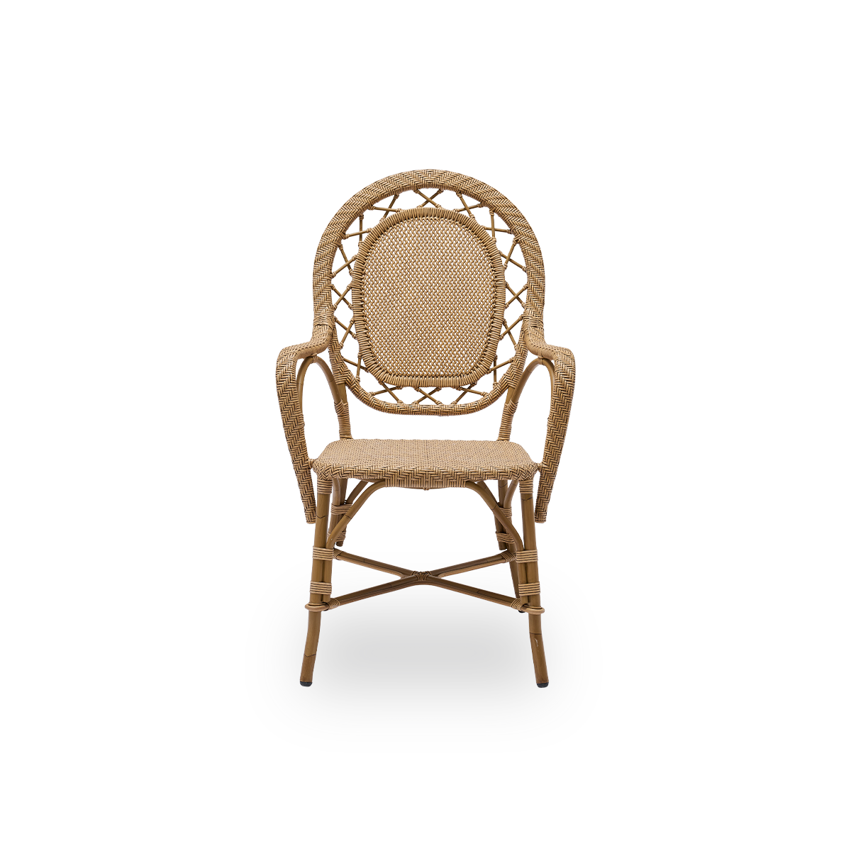Ren front vinkel af Romantica udendørs spisebordsstol i antikbrun farve.
Elegant og romantisk spisebordsstol med rundt ryglæn og fuldt flettet sæde i charmerende dansk design. Aluminiumsstel i rattan-look med ArtFibre-bindinger.
