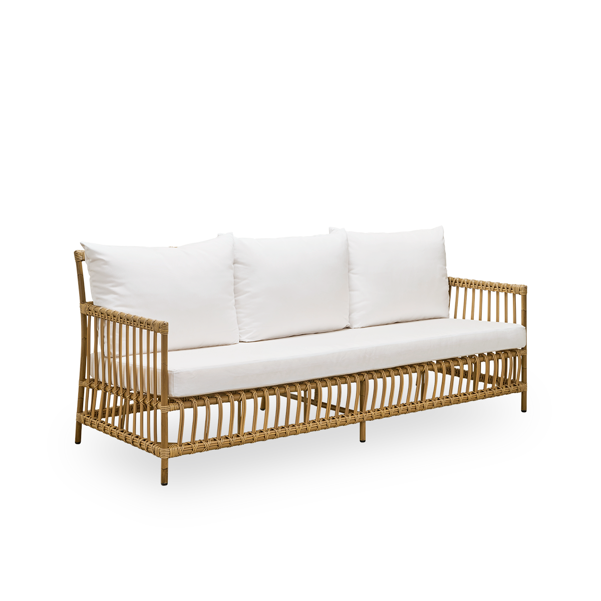 Side view af Caroline udendørs 3-personers sofa i farven Antique, med enkelt og elegant dansk design. Aluminiumsramme i rattan-look med ArtFibre-fletninger.