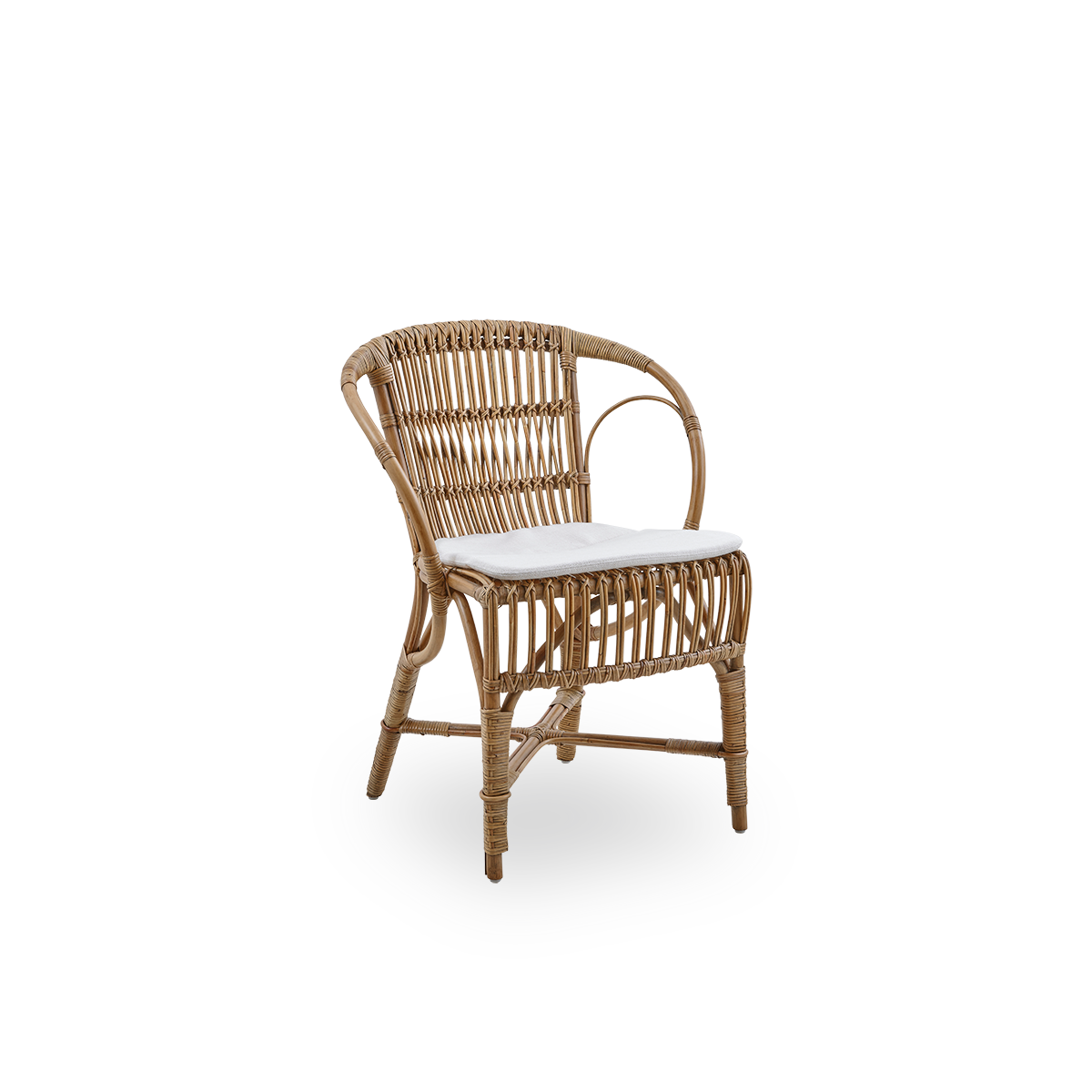 Side view af Robert spisestol i Antique brown farve, designet af Robert W. Elegant fletstol håndlavet i højkvalitets indonesisk rattan.