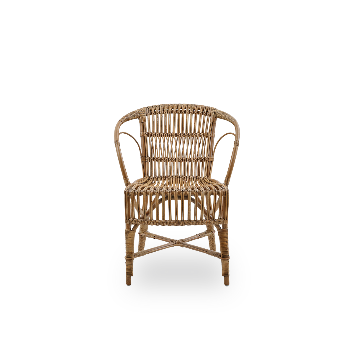 Ren front vinkel af Robert spisestol i Antique Brown farve, designet af Robert W.
Elegant fletstol håndlavet af indonesisk rattan i høj kvalitet.