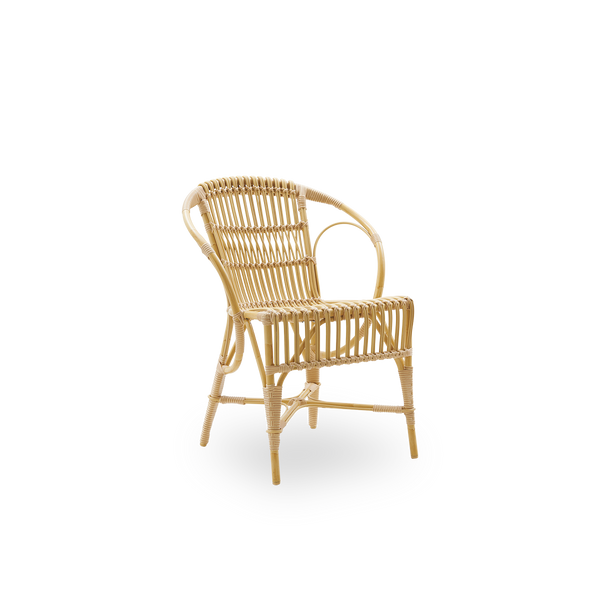 Side view af Robert Exterior loungestol designet af Robert W. Aluminiumsramme i rattan-look med ArtFibre-omviklinger og detaljeret flettet sæde og ryg.