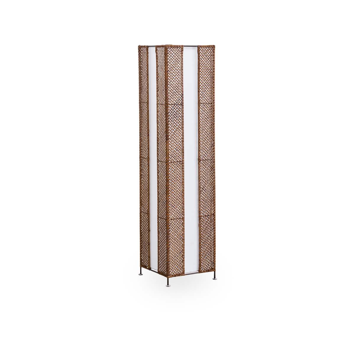 Side view af Yamakawa gulvlampe designet af Yuzuru Yamakawa, højde 125 cm. Håndlavet i Indonesisk rattan på stålramme med elegante, japansk-inspirerede linjer.
